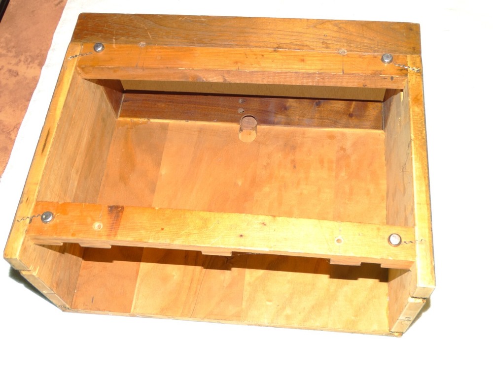 Vintage Wood Case *READ*