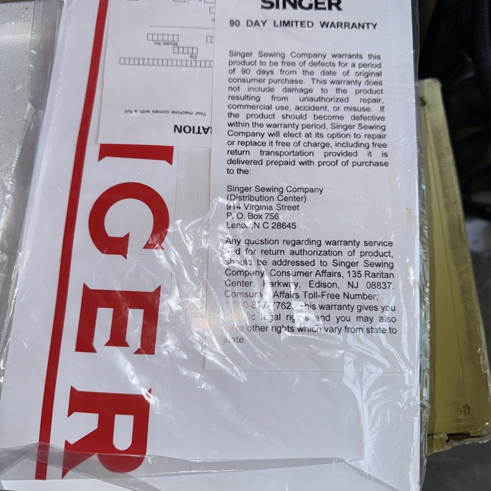 Singer Tiny Serger Overedging Sewing Machine TS380 Very Nice Condition