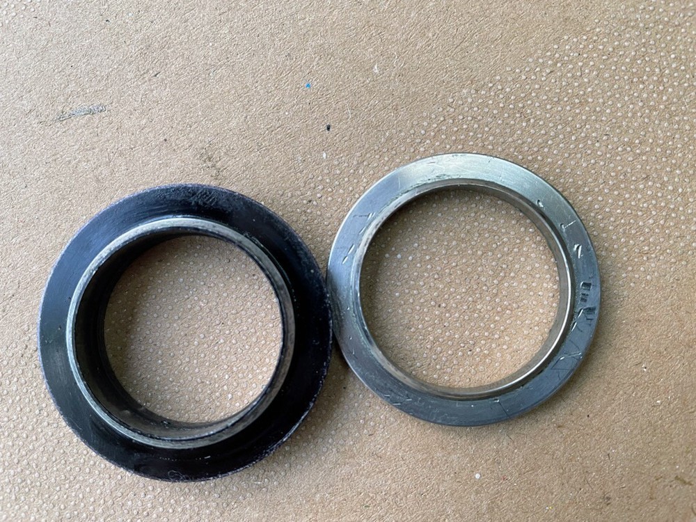 Chris King "NoThreadSet" 1 1/8 Headset (Black)