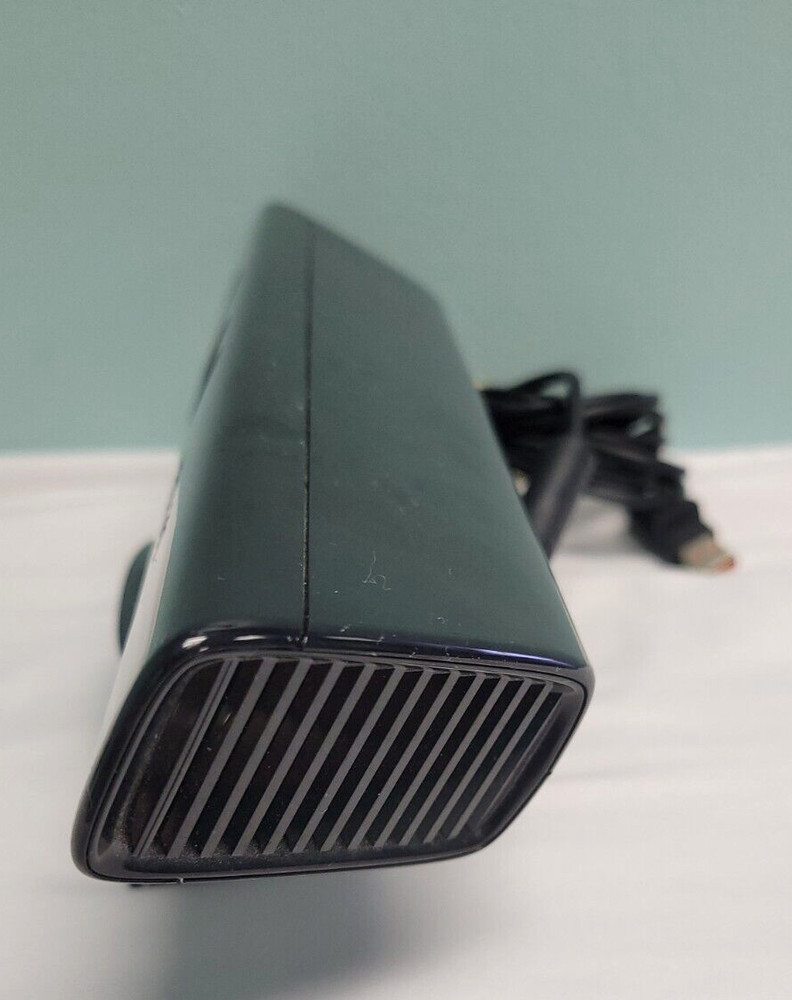Microsoft Kinect Motion Sensor For Xbox 360 With TV Clip - TESTED AND WORKING