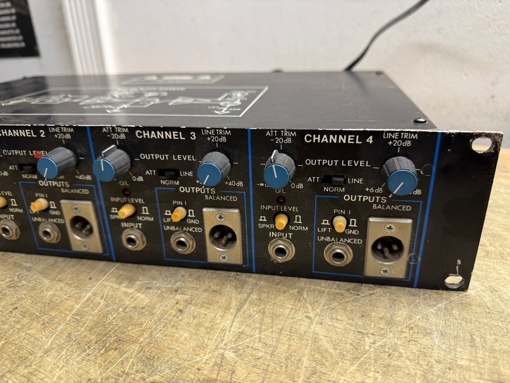 SIMON SYSTEMS RDB-400 4-channel Integrated Active Direct Box