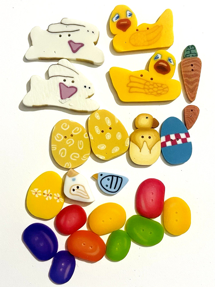 RESIN/PLASTIC 22 PIECE *EASTER* DOUBLE SIDED FLAT BUTTON EMBELLISHMENTS X-STITCH