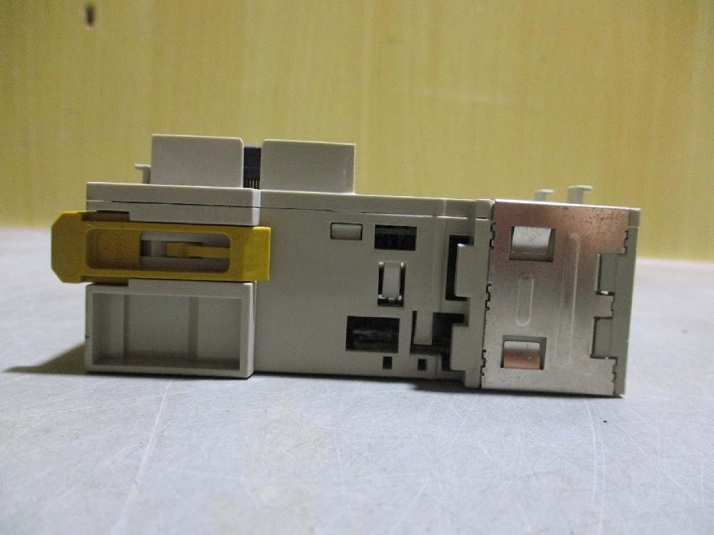 OMRON CJ1W-MD263 Input Output I/O Unit PLC (2 Units) USED