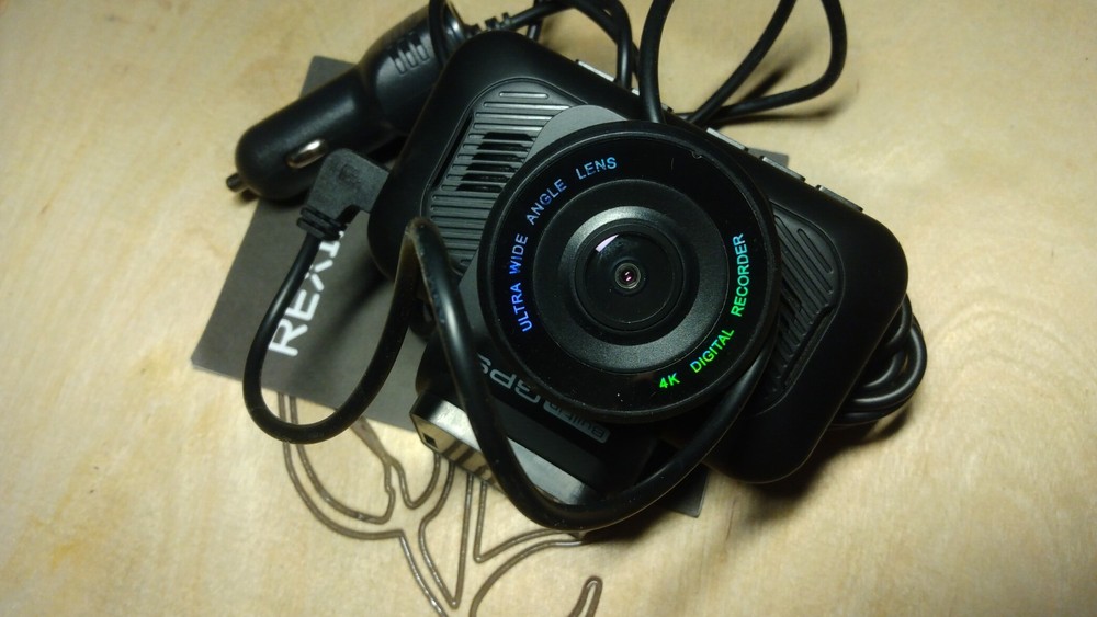Rexing V55 Dash Cam – 4K Modular Capabilities, Wi-Fi, GPS, Voice Control