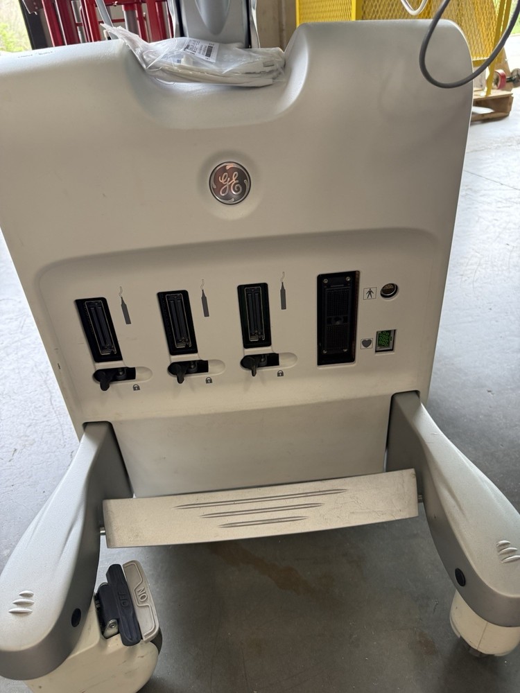 GE Vivid S6 Ultrasound System Refurbished with Phased Array Transducer.