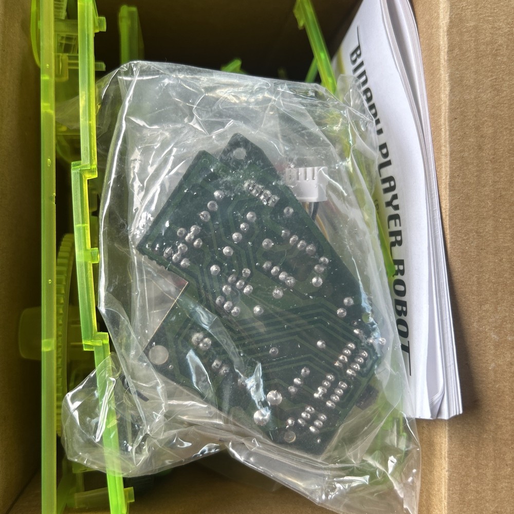 ROBOTIKITS Binary Player Robot OWI-9875 New