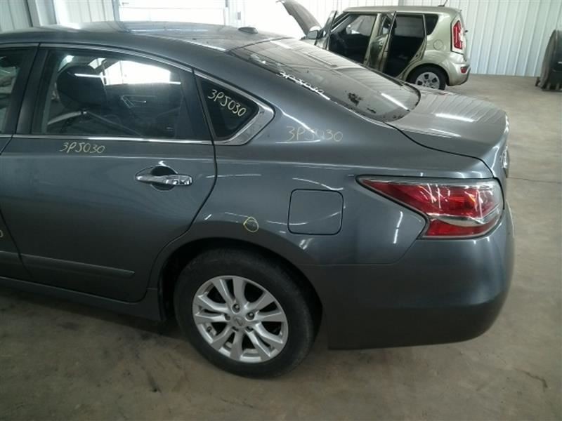 ALTIMA 2014 High Mounted Stop Light 1039984341