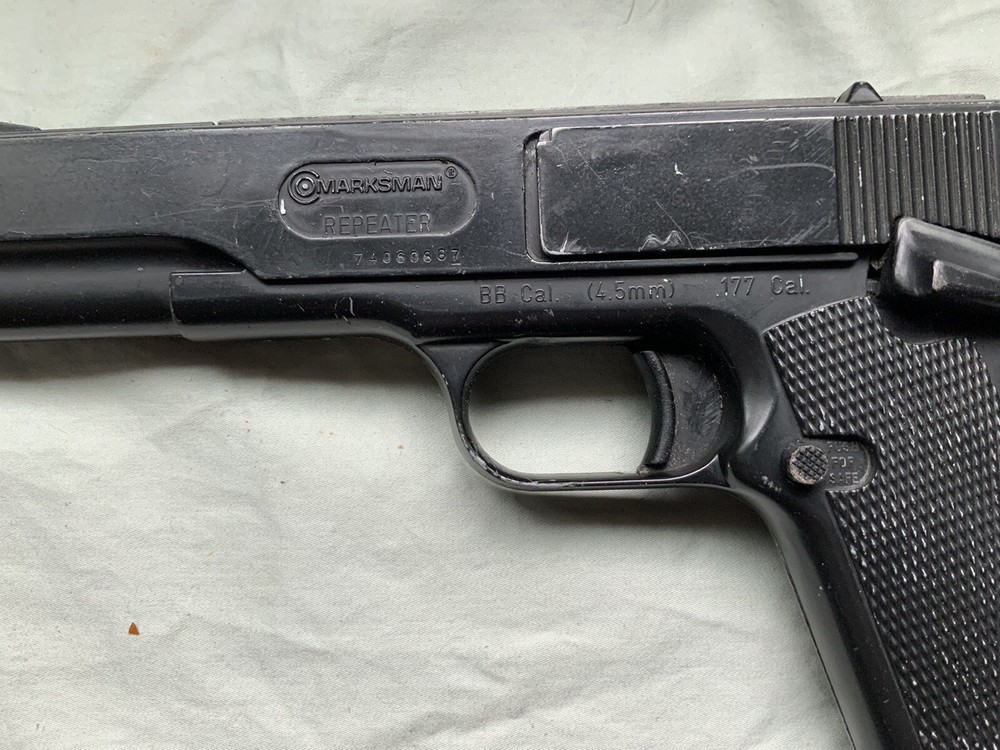 Vintage Marksman Repeater By Daisy