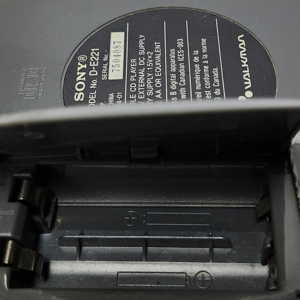 Sony Walkman D-E221 Discman CD Player ESP MAX Portable Blue Tested READ