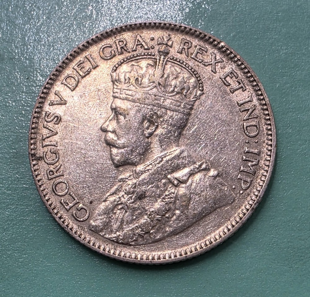 1935 Canada Silver 25 Cents AU