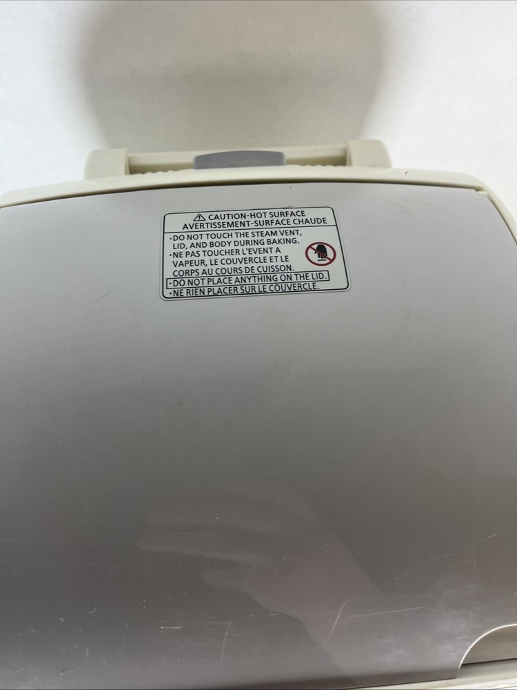 Panasonic SD-RD250 Automatic Bread Maker White/Yeast & Raisin Nut Disp No Paddle