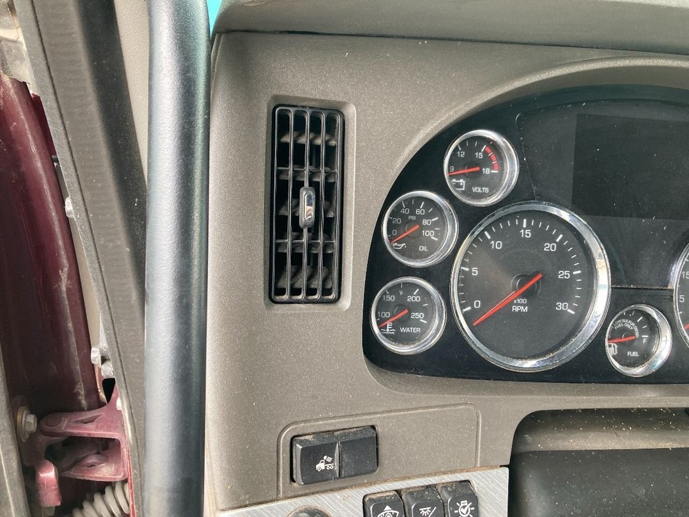 2012-2027 Kenworth T680 IGNITION Dash Panel - Used