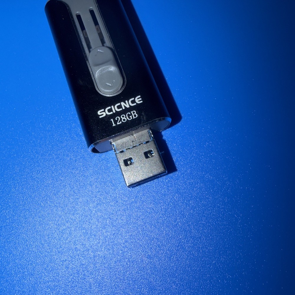 iPhone Drive 128 X656