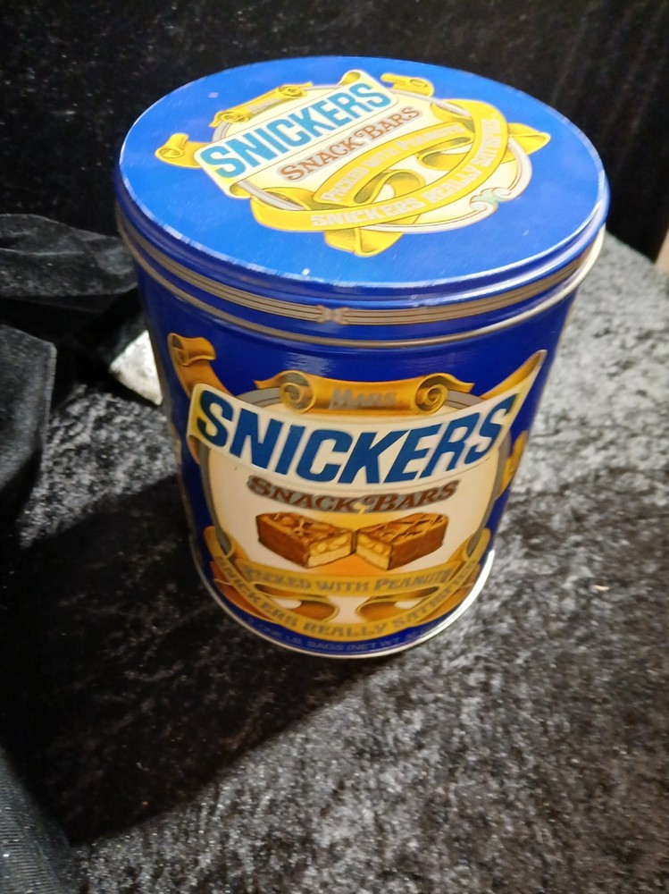 Vintage Mars Snickers Candy Bars Tin 32 OZ Round