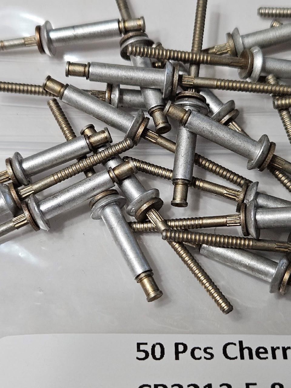 50 Pcs Cherry Cherrymax Universal Head Blind Rivets CR3213-5-8 Grip .438 - .500
