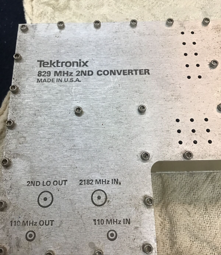 Tektronix Model: 119-1131-05 829 Converter (b289
