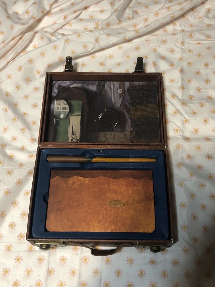 FANTASTIC BEASTS The Magizoologist's Discovery Case