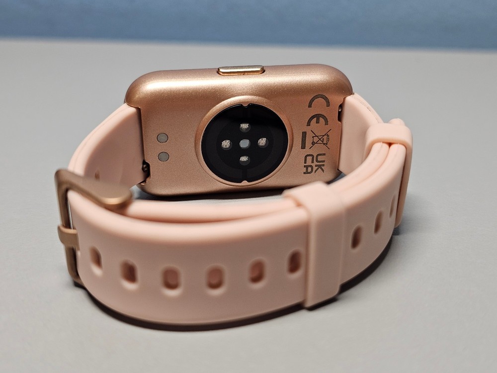 Fitness Tracker- 4J Model CS5- 3 Interchangeable Wrist Bands!