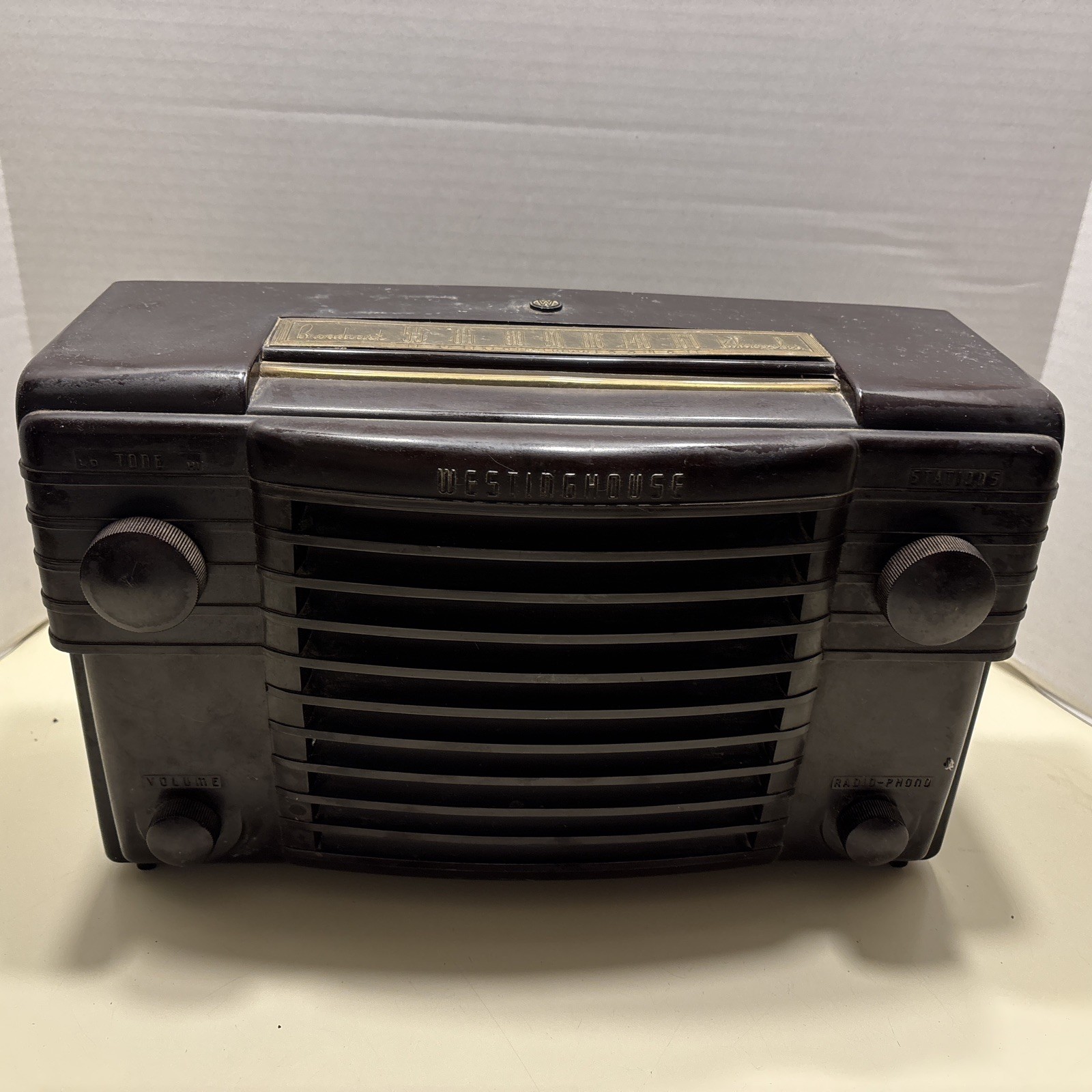 Westinghouse Classic Tube Type Radio M# H-247 Radio Parts/Repair.Read Details