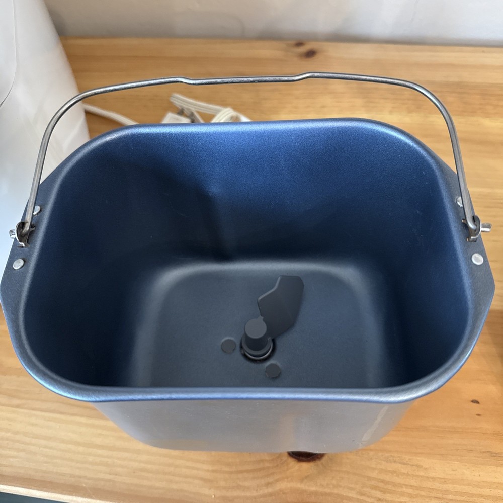 Oster Expressbake Bread Maker Machine Model 5836 White