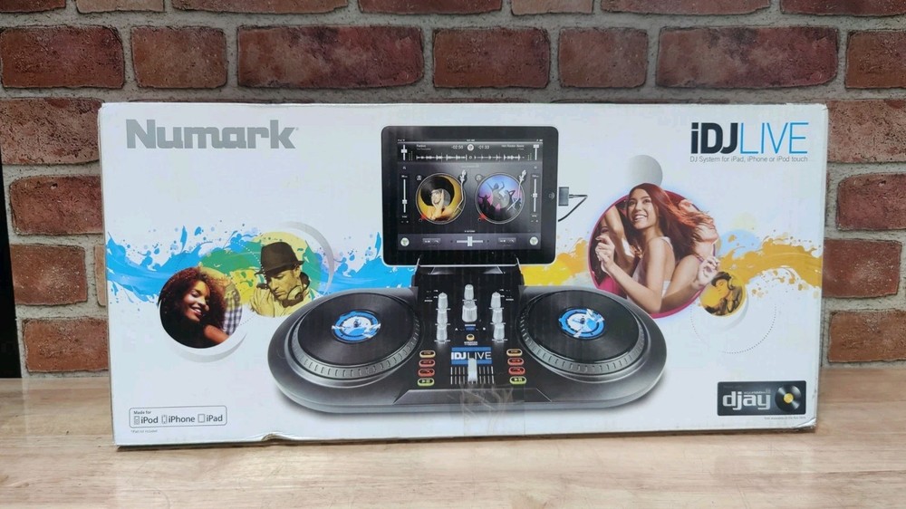 Numark iDJ Live Digital DJ Controller Turntable