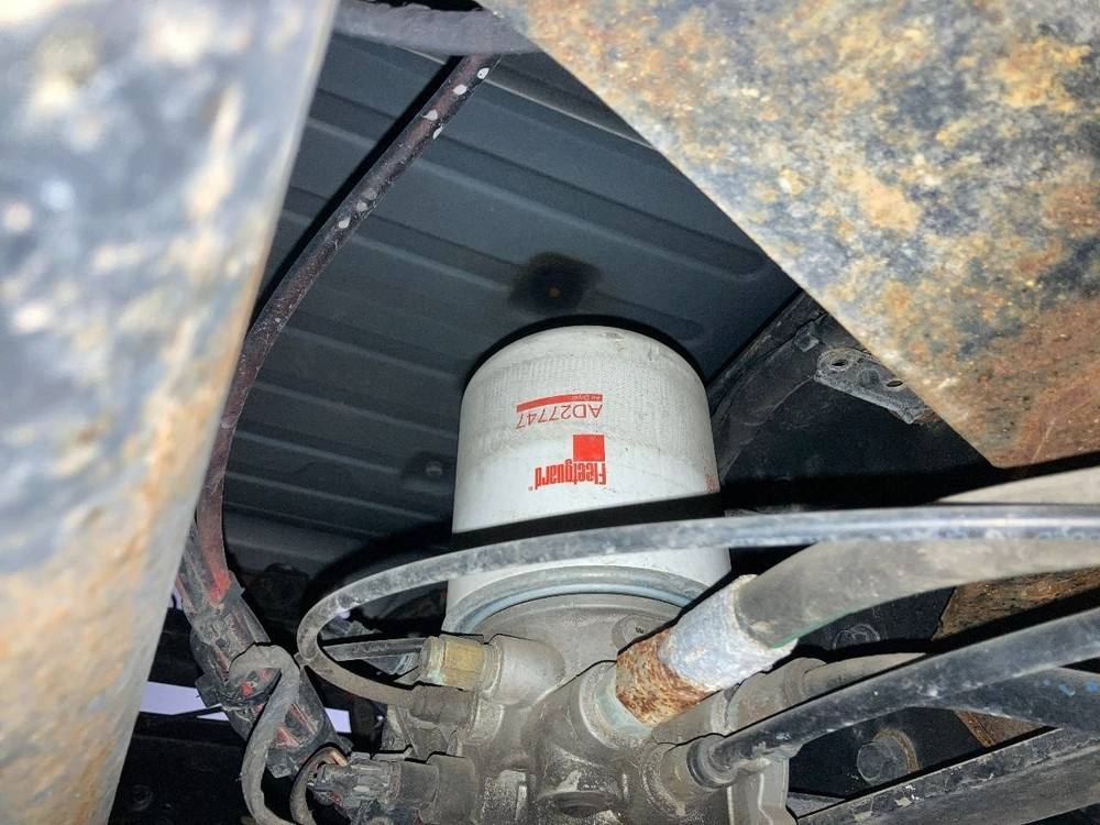 Bendix AD-IS Left/Driver Air Dryer - Used
