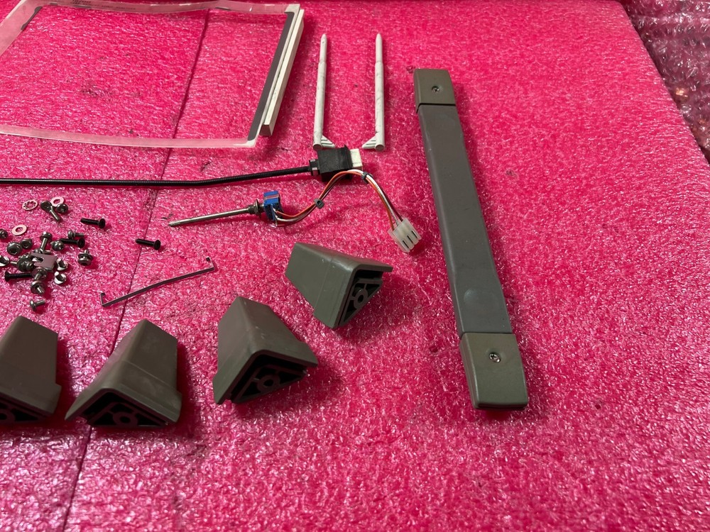 Agilent HP 1670D Deep Memory Logic Analyzer Accessories - Handles - Legs