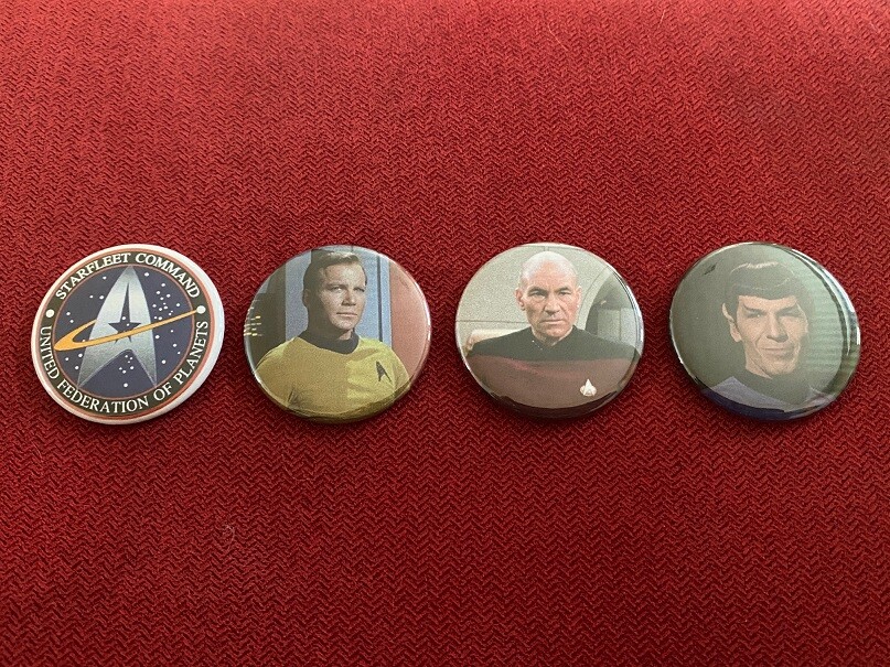 Star Trek - Starfleet Command Captain Pack 3 x 1.75" pin-back buttons