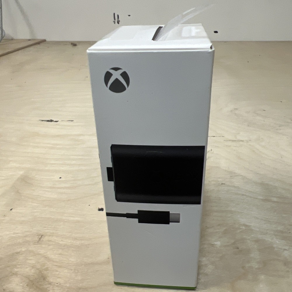 Microsoft Xbox Rechargeable Battery Xbox S X Controller W USB-C Charging Cable