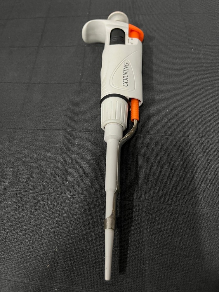 Corning Lambda Plus | 2-20uL | Autoclavable, Cleaned