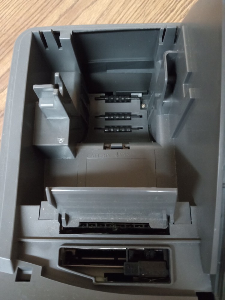 Sharp XE-A106 Electronic Cash Register With Key