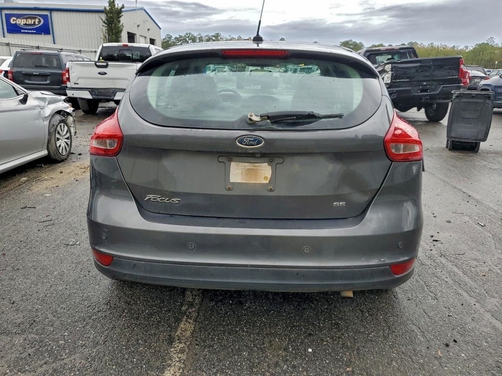 FOCUS 2016 Glove Box 4952436