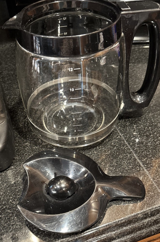 CUISINART BREW CENTRAL 12-CUP PROGRAMMABLE COFFEE MAKER WITH BRUSHED METAL TRIM