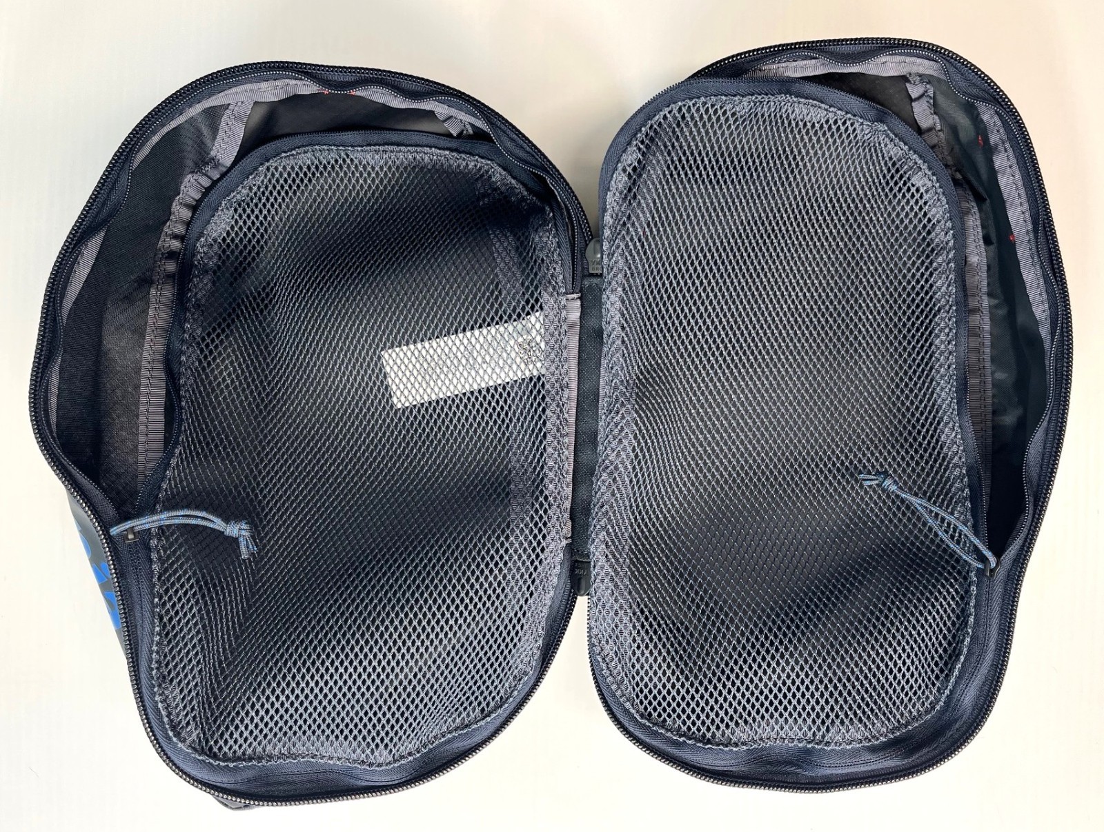 PATAGONIA Black Hole Cube 6L Travel Bag #49367 SMOLDER BLUE w AMANITA RED (SMRE)