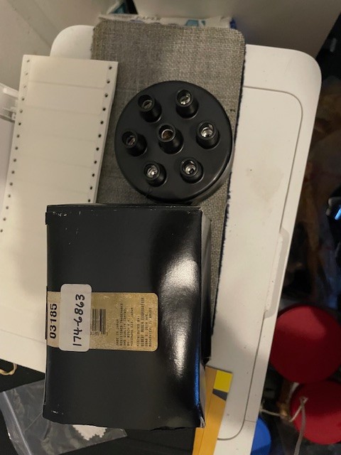 03 185 Bosch Distributor Cap