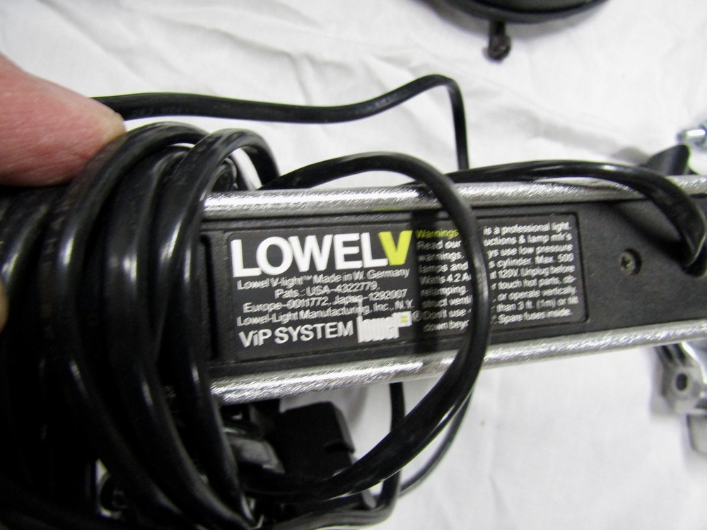 Lowel Omni Light, V-Light, Ring Light & Tripods Studio / Video Light Kit