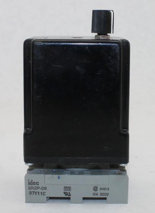 Macromatic SS-50528-07OR Time Delay Relay with IDEC SR2P-06 Base