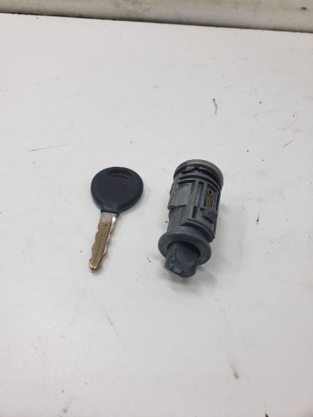 Ignition Switch Fits 2001-2007 CARAVAN Unit OEM