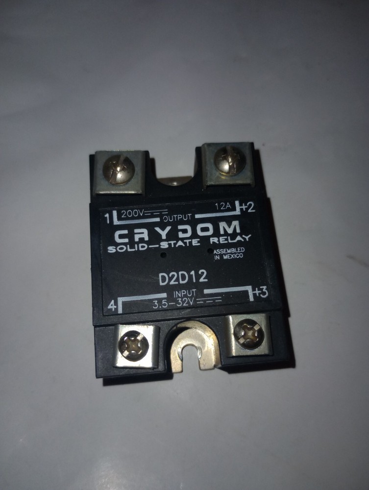 NEW GENUINE CRYDOM D2D12 SOLID STATE RELAY