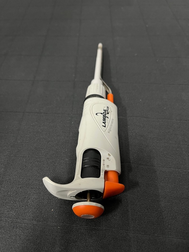 Corning Lambda Plus | 20-200uL | Autoclavable, Cleaned