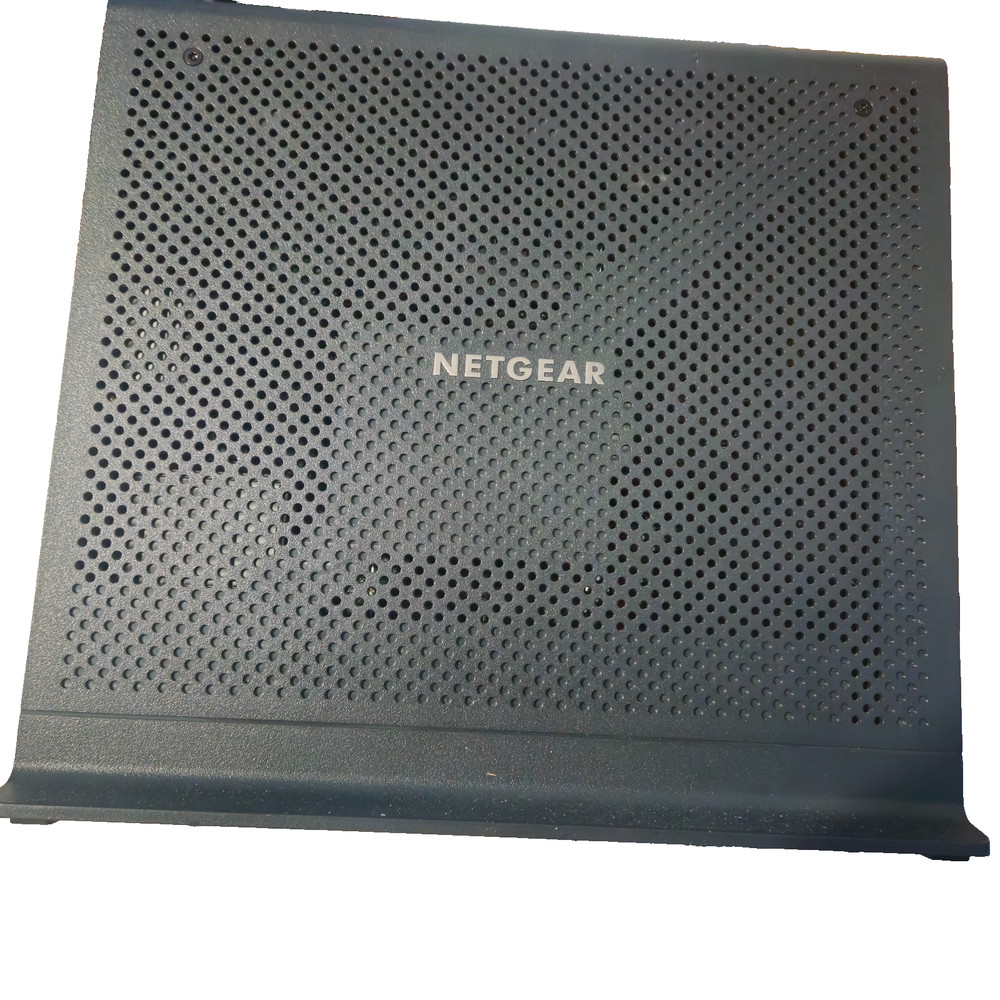 NETGEAR C7100V AC1900 CABLE MODEM ROUTER  GREAT CONDITION NEEDS A CORD & BATTERY