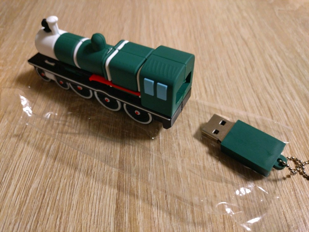 64GB USB Flash Drive Train Shape Memory Stick 3.0