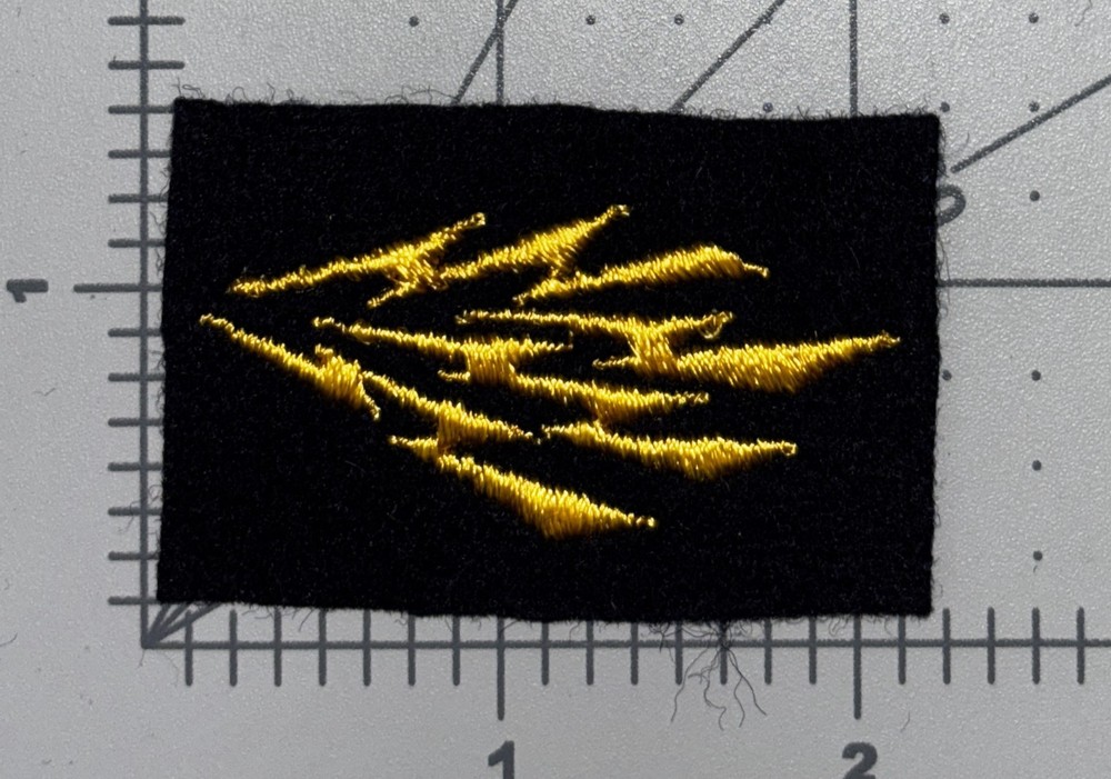 USMC Shipboard Marine Radioman Cuff Patch Inv# K2364