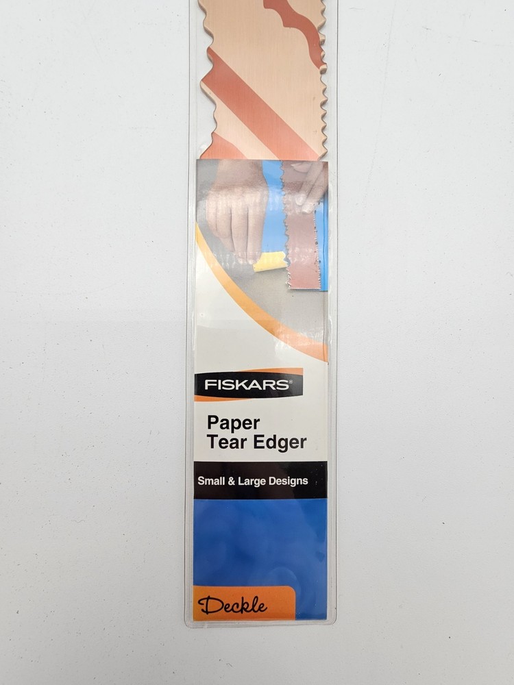FISKARS Deckle Tear Edger Tool -for creating natural torn edges - NEW in package