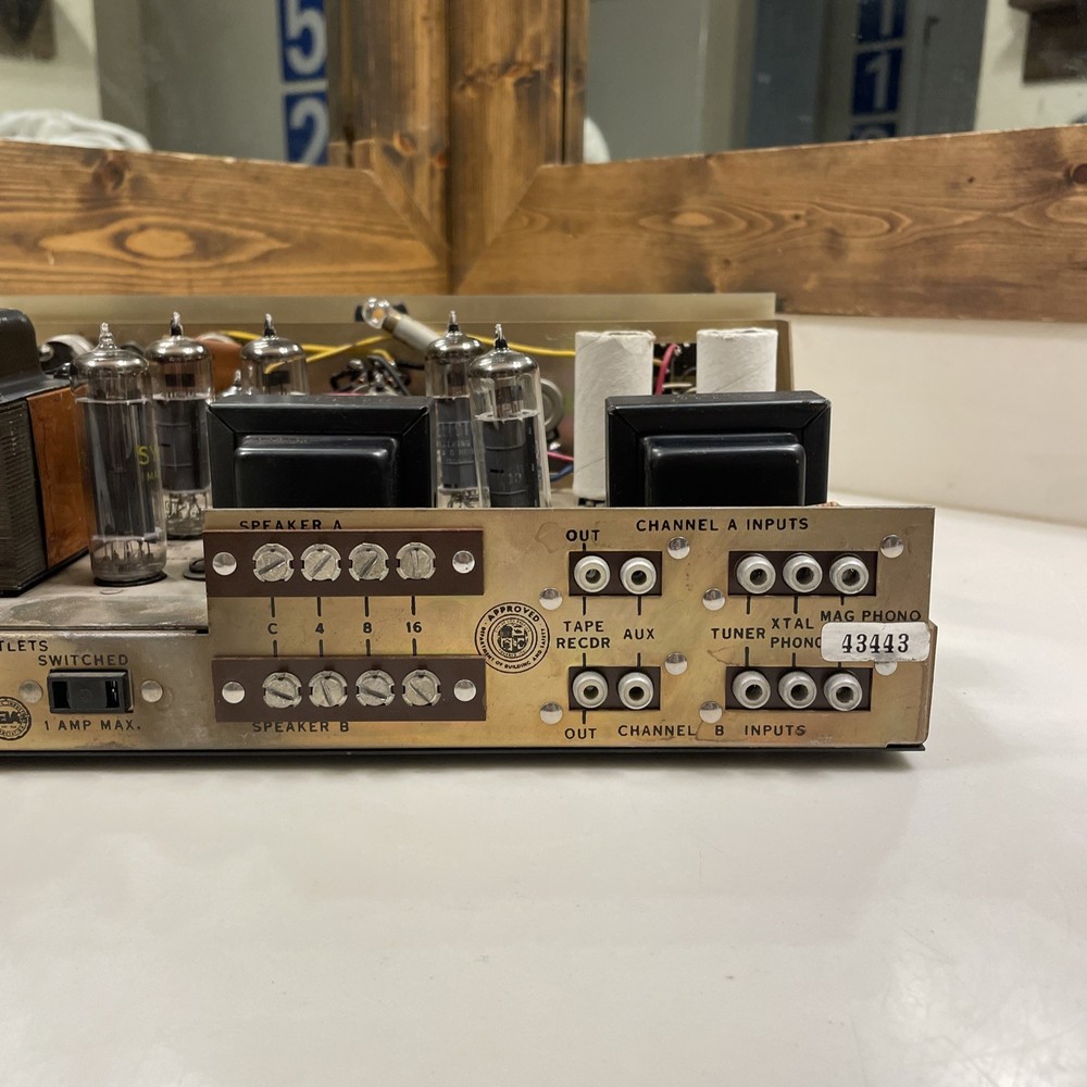 Burstein Applebee Integrated Tube Amplifier