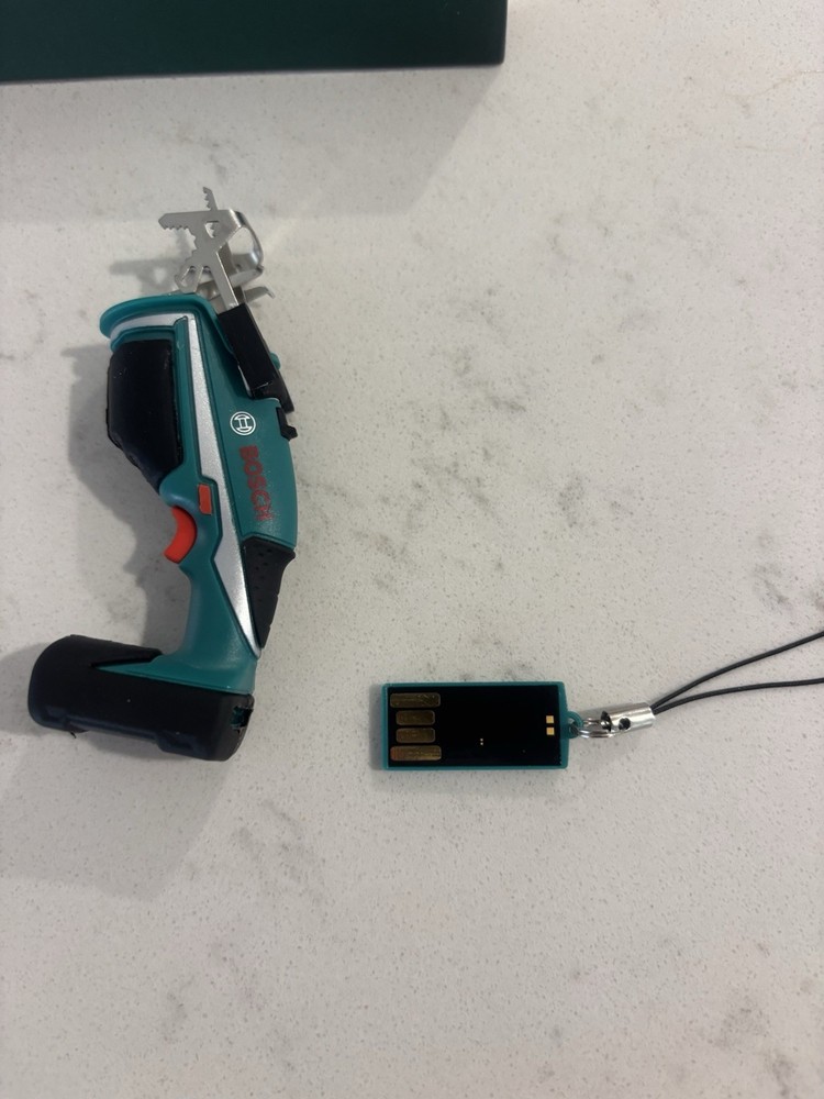 Bosch Tools KEO 4GB USB stick Computers Mini Tool Strap