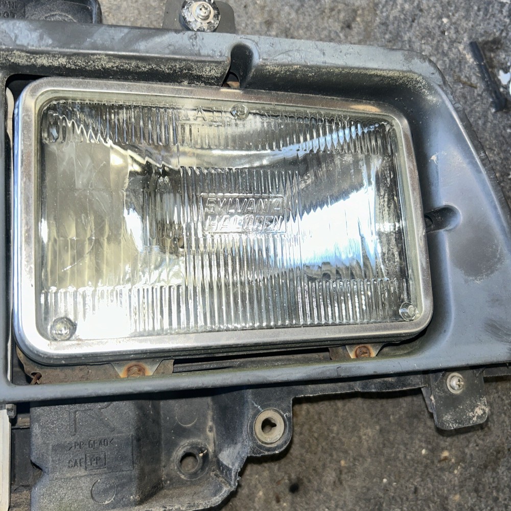 2000 GMC W4500 Right Passenger Headlamp - Used Read