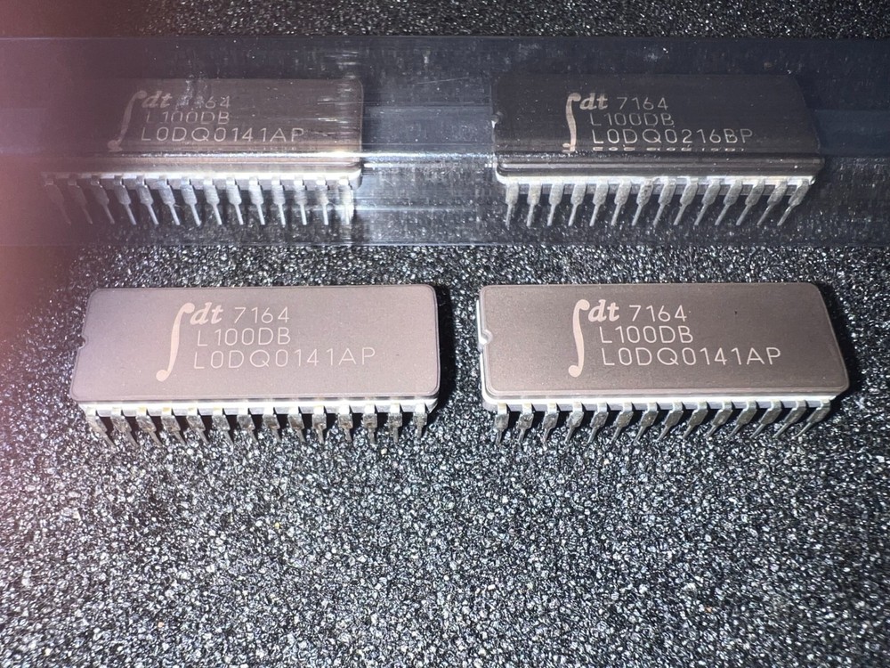 IDT7164L100DB