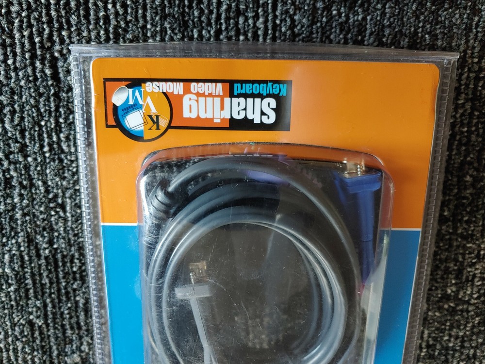 LINKSYS KVM switch premium 10 ft. cable kit model SVPPS10 keyboard video mouse