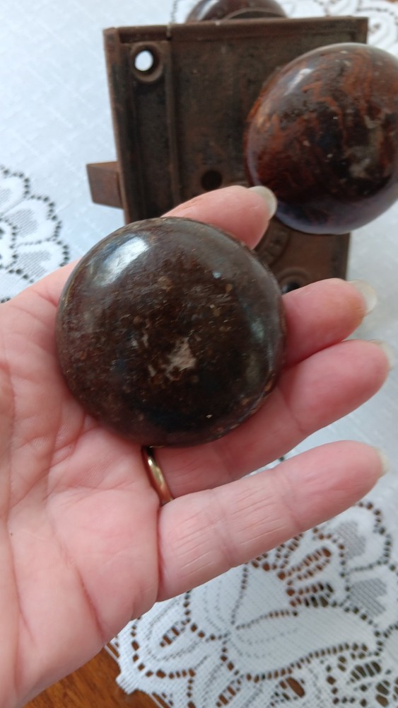 Vintage Norwalk Door Lock Set "Bennington"? Knobs